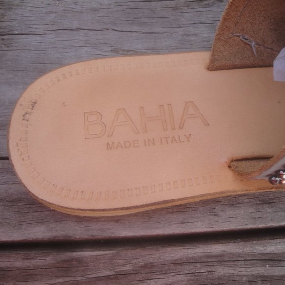 Bahia Made In Italy Slide Leather Sandal Rhinestone 7.5 Women. Great condition! - Picture 5 of 7